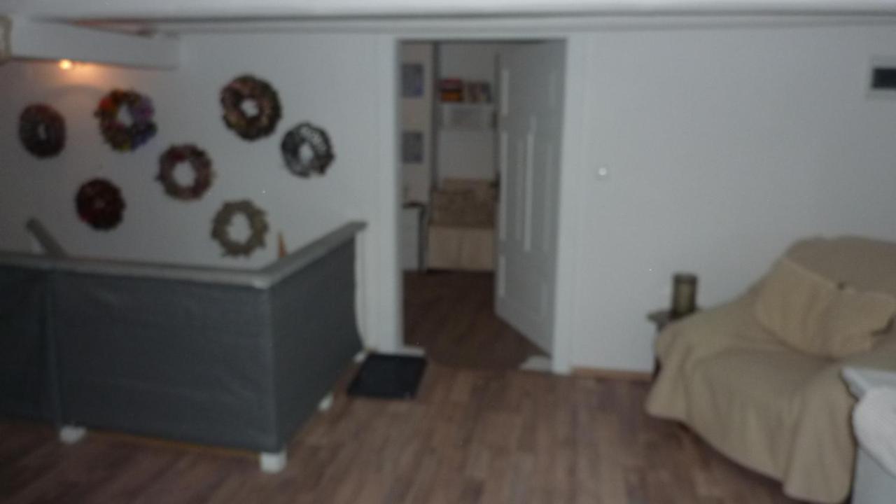 Kowalowka Apartment Mirsk Ngoại thất bức ảnh