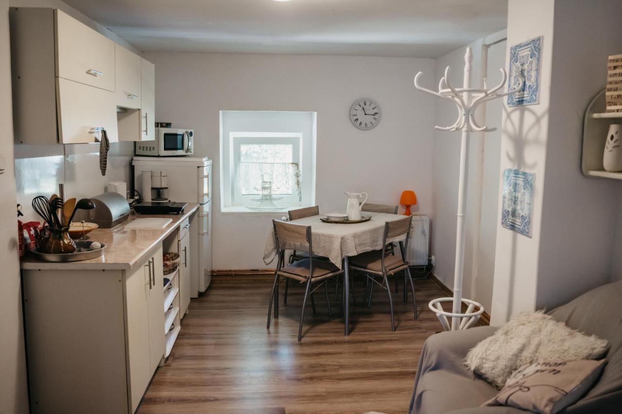Kowalowka Apartment Mirsk Ngoại thất bức ảnh